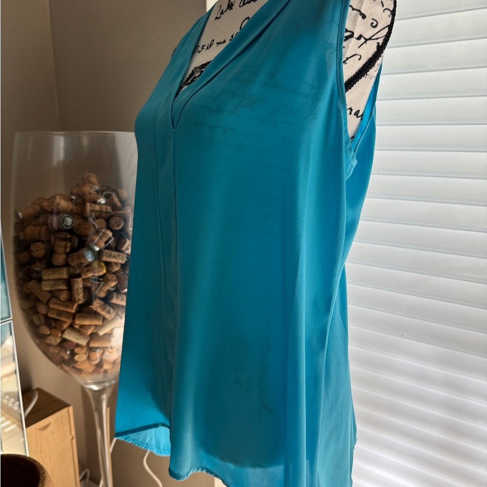 Milano Blue Blouse with V-Neck and Relaxed Fit